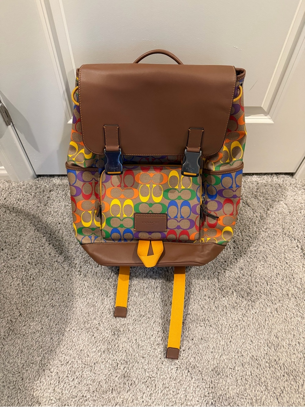 Coach pride medium backpack (2022) 🌈 - Picture 2 of 6